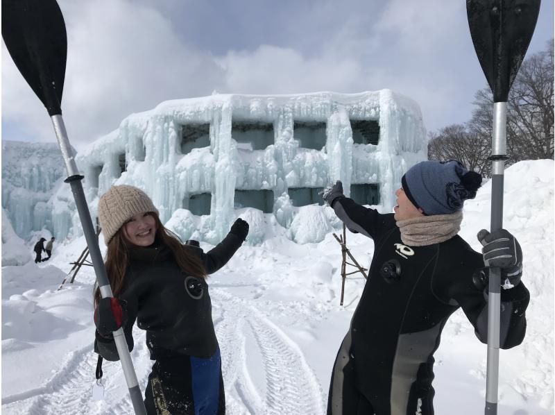 【北海道・支笏湖】手ぶらでOK！（冬ツアー）底が透明なクリアカヤックで、水質日本トップクラスの湖・川の美しさを体感！ツアー写真無料の紹介画像