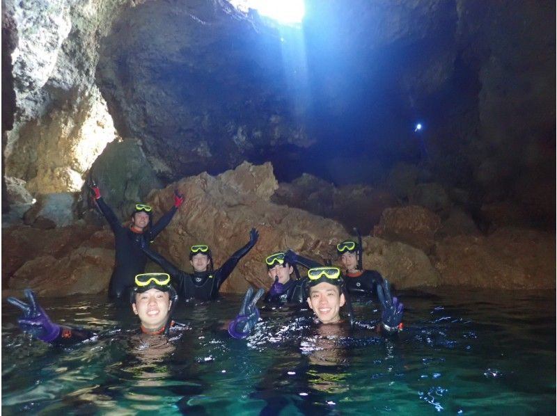 #Blue Cave | ทัวร์ดำน้ำตื้นบนชายหาด | ความพึงพอใจที่ยอดเยี่ยม! ถ้ำสีฟ้าการดำน้ำตื้น(Snorkeling)の紹介画像