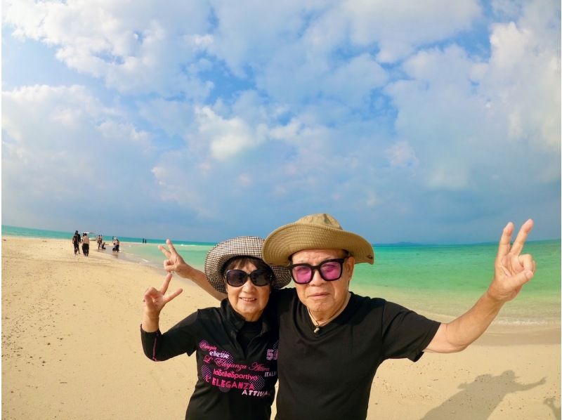 [Ishigaki Island] Same-day reservations accepted & free transportation! <Landing on the Phantom Island> Set a tour time that is less crowded ◎★Plans with snorkel included! Autumn sale underway!の紹介画像