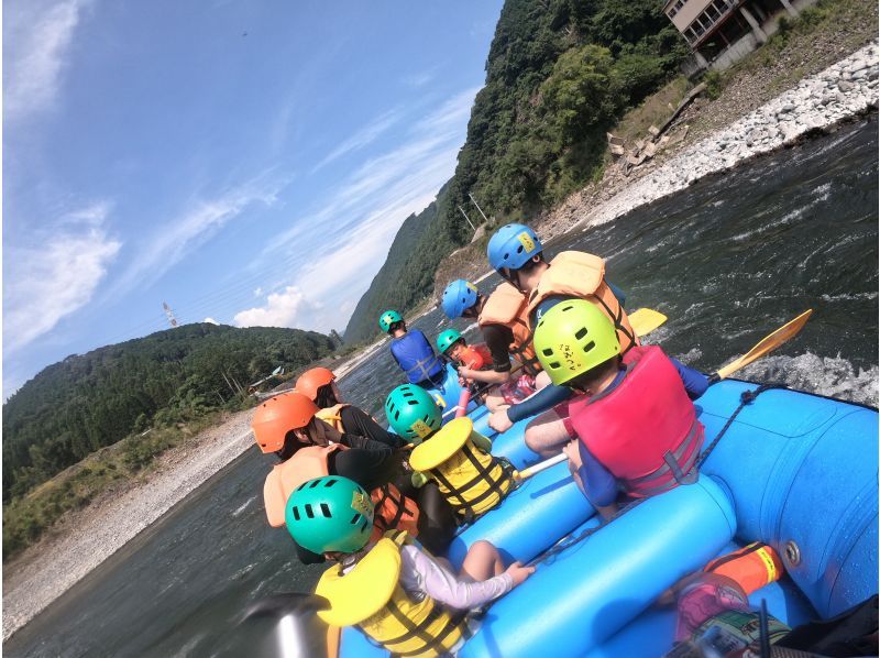 "SALE!" Family adventure!! ★Wanpaku Family Course (AM course, OK for ages 3 and up) [Kumamoto, Kuma River] Kuma River Raftingの紹介画像