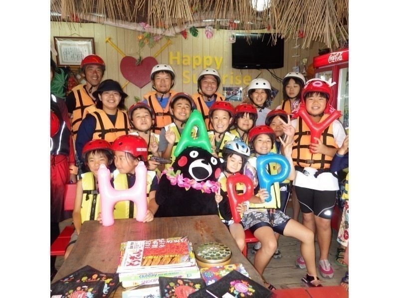 "SALE!" Family adventure!! ★Wanpaku Family Course (AM course, OK for ages 3 and up) [Kumamoto, Kuma River] Kuma River Raftingの紹介画像