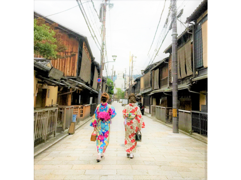 [京都-Karasuma]和服京都散步，和服租賃從標準規劃站2分鐘！手工確定，並在19:00返回の紹介画像