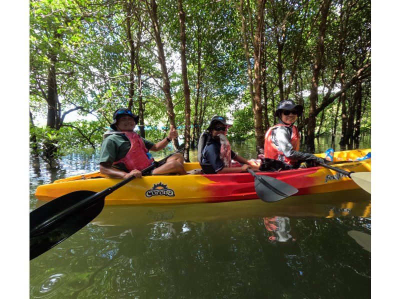 【沖縄・億首川】沖縄県カヤック・カヌー協会公認ガイドと行く・マングローブ林&rarr;海&rarr;ビーチ上陸・初心者でも２度目の参加でも楽しめる・無料撮影付の紹介画像