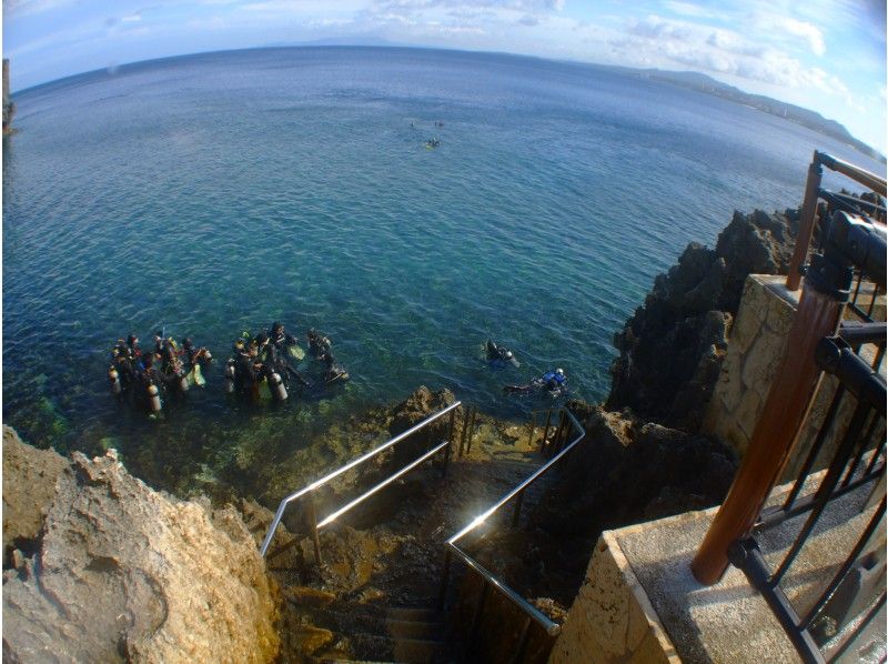 Local coupon OK! Limited to 5 participants! Lowest price per person 3980 yen ~! Blue cave beach experience diving! Same-day reservations welcome! gopro photo video freeの紹介画像