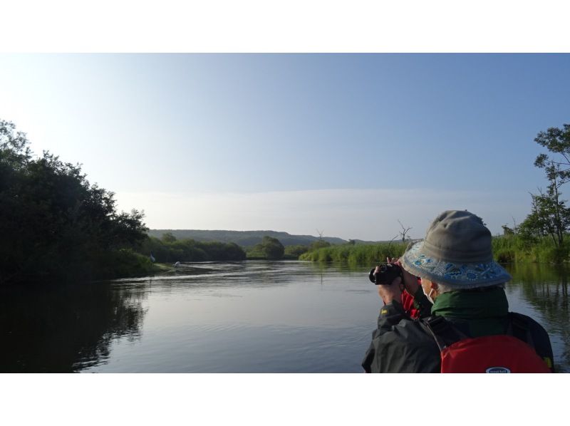 [Hokkaido ・ Kushiro marsh ・ Kushiro river] Morning canoe to feel the calm of the morningの紹介画像