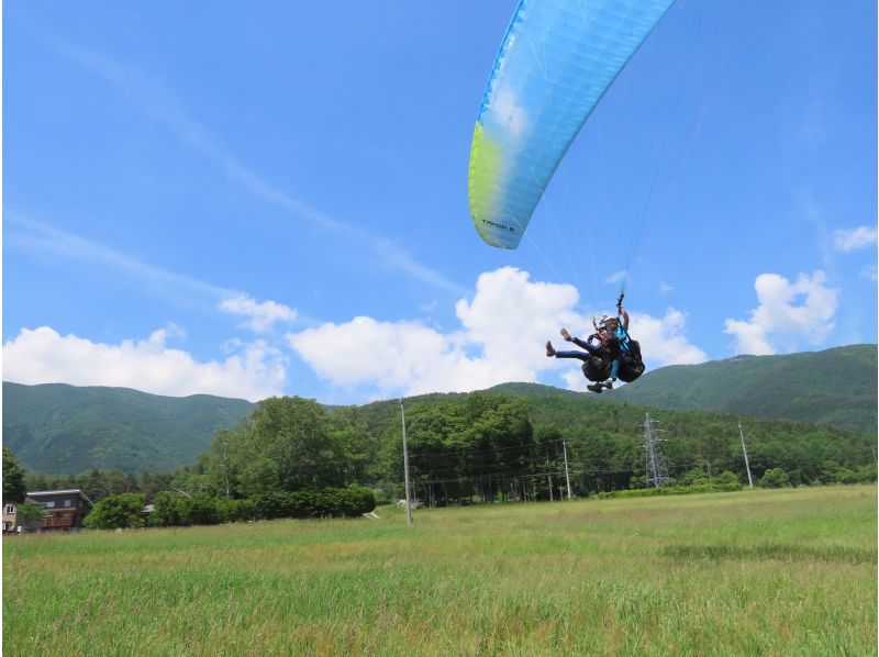 【長野県・富士見パノラマ】タンデム(2人乗り)フライトで本州一の高度差800mの大空への紹介画像