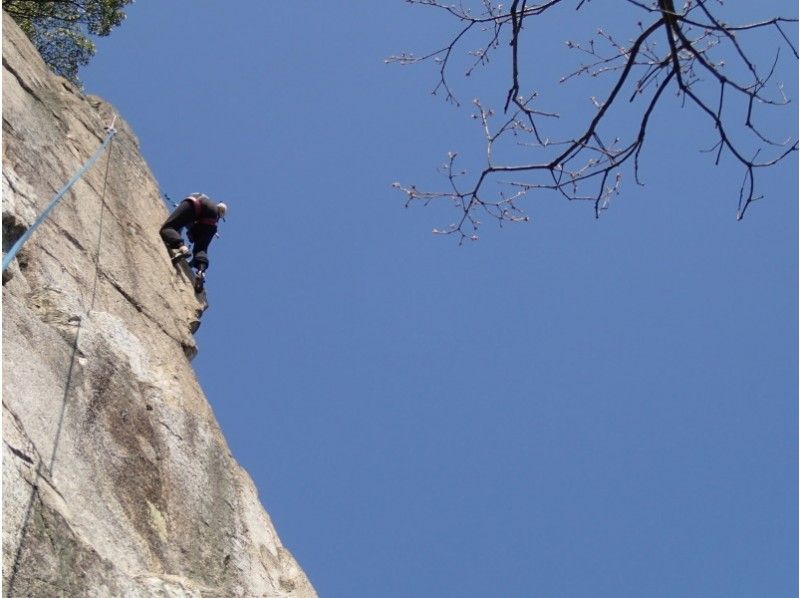 A thrilling authentic experience! "Rock Climbing" Kyoto Konpirazan ver-3の紹介画像