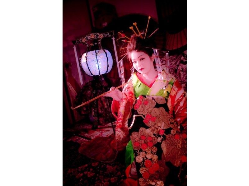 [Aichi/ Owari Seto] A cosplay princess Oiran with a couple “Samurai Narikiri Plan” Transformation with costumes and makeup by the only professional mass theater company in Aichi!の紹介画像