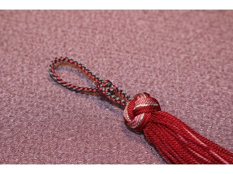[Kyoto, Nijo Johoku] Experience making key chains for Kyoto twisted bunch (Yorifusa) and Kumihimo (braided cord)!の紹介画像