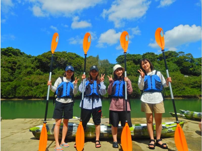 マングローブカヤックツアー【当日予約可】ツアー画像プレゼント！２歳からOK、家族・カップル・女子旅に人気♪本島中部・アクセス便利の紹介画像