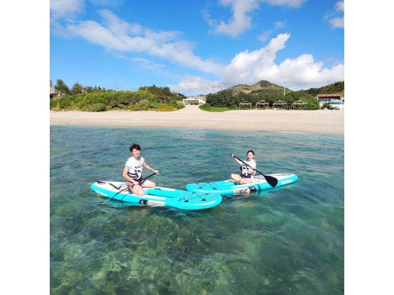 【沖縄・名護】初心者だけのサップ体験！西海岸の綺麗なサンゴ礁の上をクルージングの紹介画像