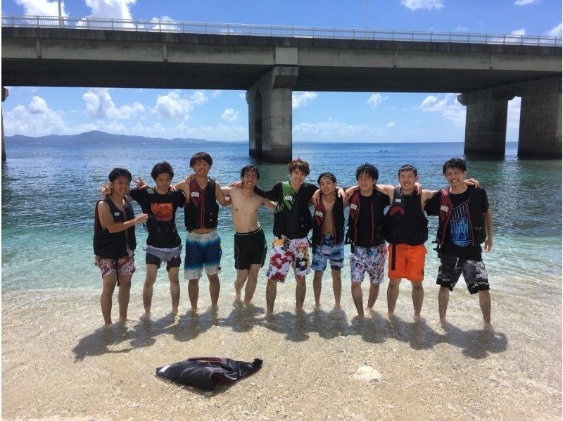 One group fee for any number of people. Three hours of unlimited marine sports. One group is fully reserved for any number of people for 43,000 yen.の紹介画像