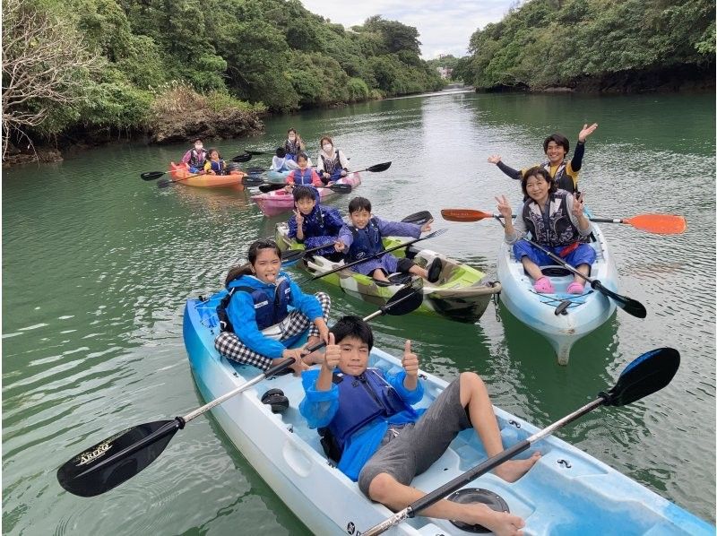 沖繩“希薩河皮划艇」紅樹林皮划艇之旅 - 即使在雨天也能享受樂趣