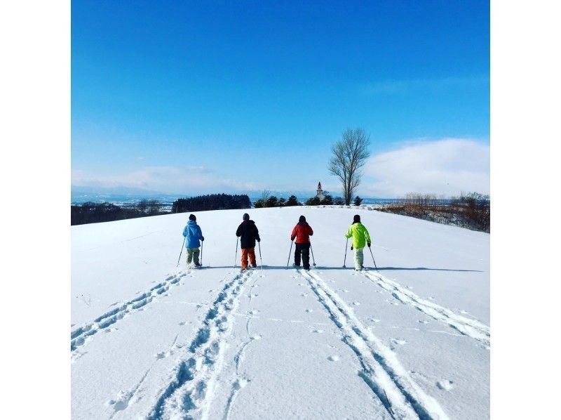 インスタ映え抜群の写真が撮れるツアー！女子旅やカップルの思い出作りに！ 石狩平野を望む丘の紹介画像