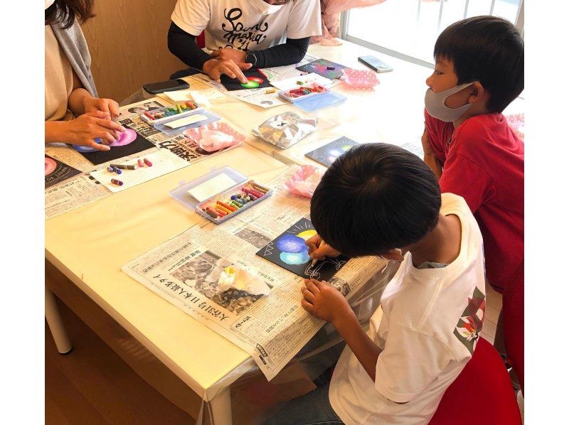 サマーキャンペーン開催中！【大阪・豊中】まずは体験！お子さんから大人まで、1人でもファミリーでも楽しめるチョークアート！４才からOK！の紹介画像