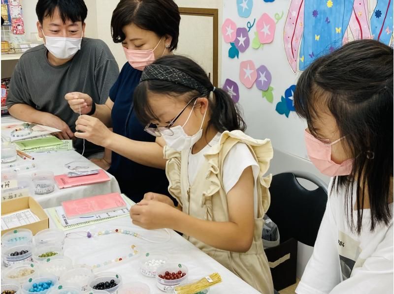 【京都水族館近く】お彼岸に！天然石で京念珠作り体験。念珠の本場でオリジナルじゅずを作ろう！　女性・ファミリー・カップル様におすすめ！の紹介画像