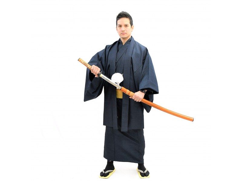 [โตเกียวอาซากุสะ] ไปเที่ยวชมอาซากุสะด้วยชุดกิโมโนกันเถอะ! แผนเช่าชุดกิโมโนของผู้หญิงและผู้ชาย Nakayoshi (พร้อมน้ำสลัด)の紹介画像