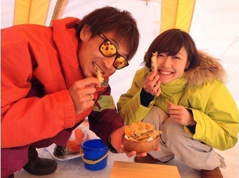 ＜ Minami Furano · Lake Kinzan ＞ On the ice Smelt fishing half-day Tour ☆ Road Station South Furano Meeting! Taste of smelt tempura with ☆の紹介画像