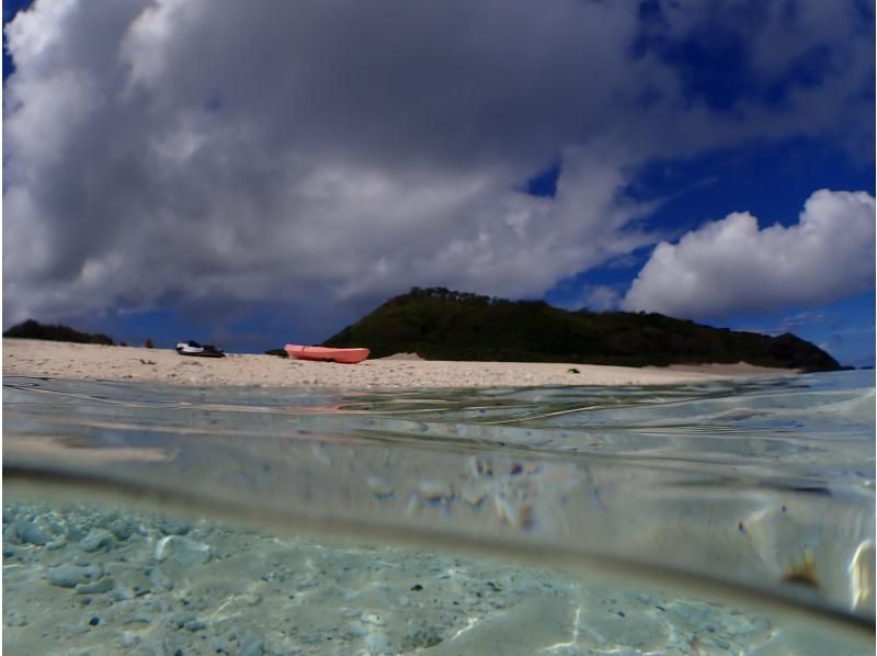 【沖縄・座間味】カヤック＆シュノーケル！無人島半日ツアーの紹介画像