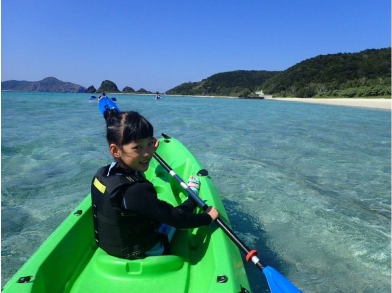 [沖繩座間味]皮艇和潛水！無人居住的半日遊の紹介画像