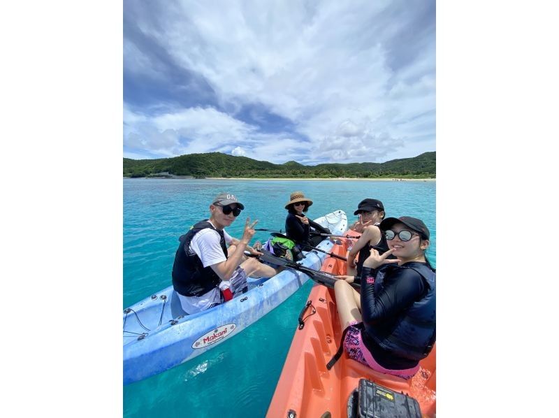 【沖縄・座間味】カヤック＆シュノーケル！無人島半日ツアーの紹介画像