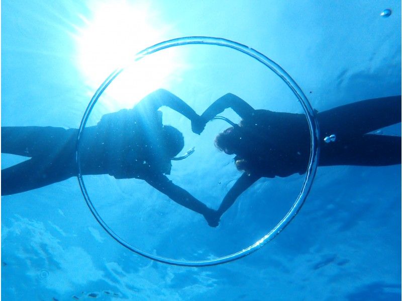 【 โอกินาว่า ·ถ้ำสีฟ้า· การดำน้ำตื้น(Snorkeling) 】 การดำน้ำตื้น(Snorkeling)の紹介画像