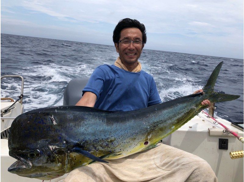 【 Kagoshima · Amami Oshima 】ทัวร์ตกปลาขนาดใหญ่ที่เดินทางโดยเรือ 29 ฟุต! !の紹介画像