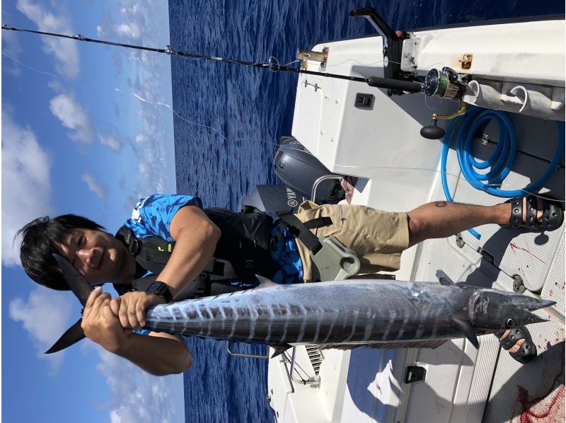 【鹿兒島·奄美大島】用29英尺乘船去的釣魚大巡遊！ ！の紹介画像