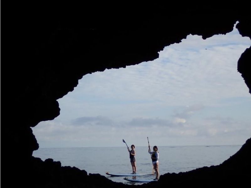 【沖縄・石垣島】石垣島の美しい海を満喫！サンゴ礁の海をスイスイ漕ぐなら！SUPクルージングコース　写真データ付　の紹介画像