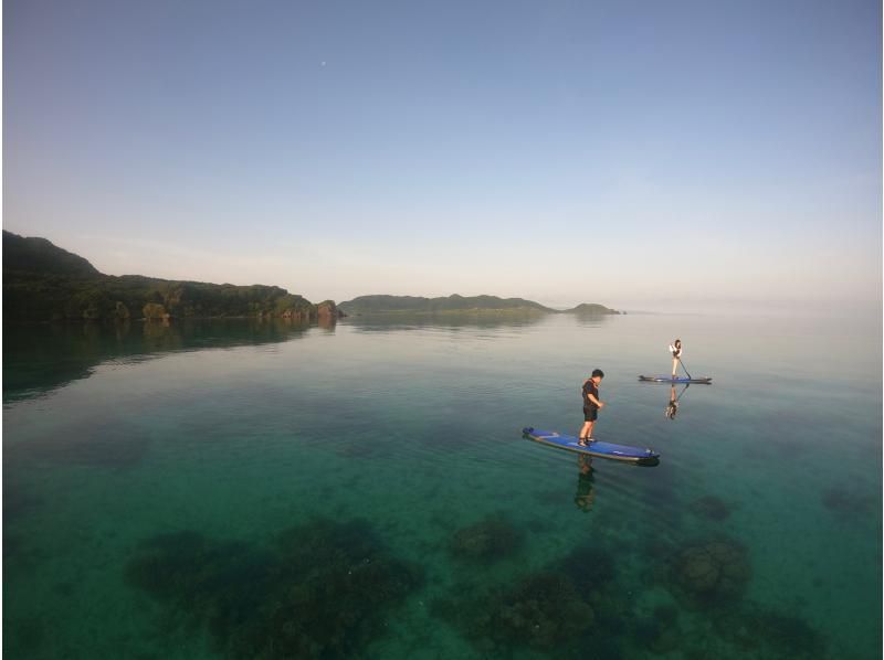 【沖縄・石垣島】石垣島の美しい海を満喫！サンゴ礁の海をスイスイ漕ぐなら！SUPクルージングコース　写真データ付　の紹介画像