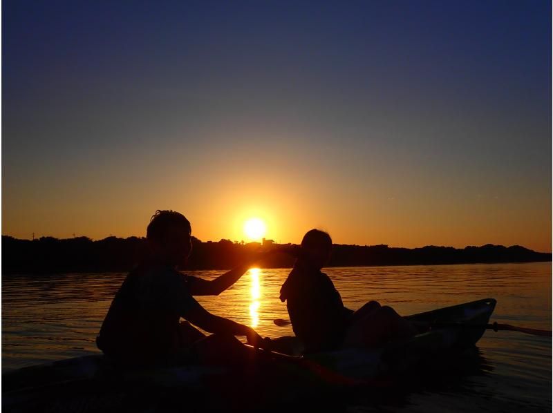 [Ishigaki Island/early morning] Local coupon target! A refreshing and moving experience from the morning! Selectable sunrise SUPor canoe [equipment / photo data free]の紹介画像