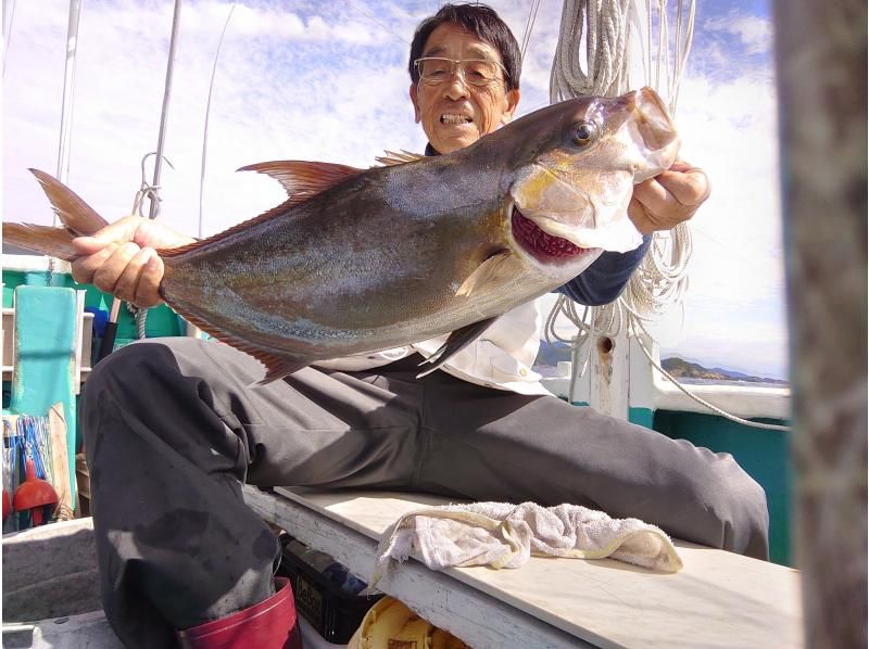 [วาคายามะ/เมืองสุซามิ [แบ่งปัน]] คุณสามารถเล็งปลาทรายแดงและปลาเก๋าได้! ไทราบาの紹介画像