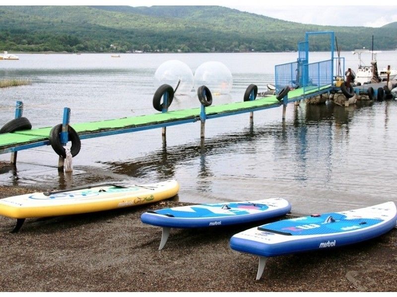 [Yamanashi/Lake Yamanaka] Banana boat & SUP experience!の紹介画像
