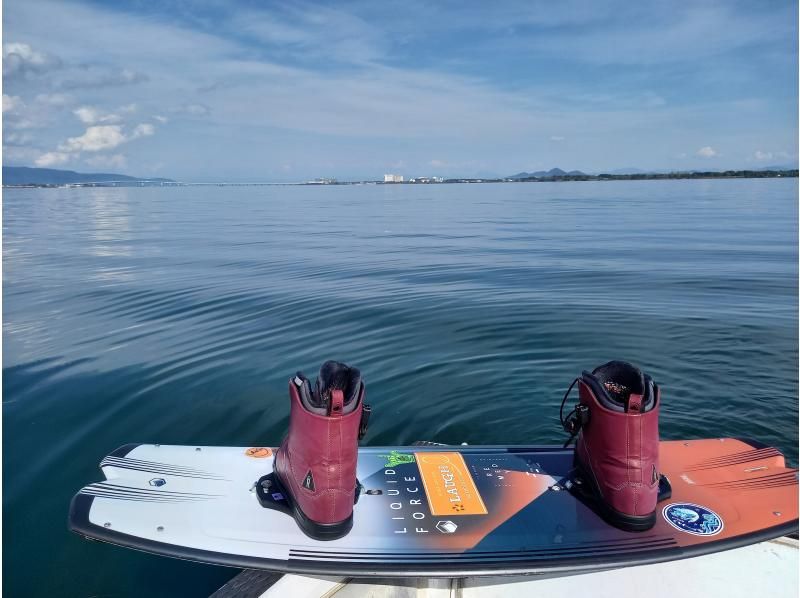 [Shiga / Lake Biwa / Wakeboard] Boat charter 60 minutes (up to 3 people) ★ Charter ★ Course! Content free! Free design ♬の紹介画像