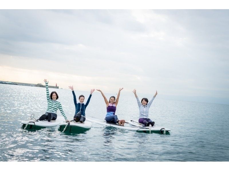 [Shonan/Zushi/Recommended for couples/women/Sunset SUP] SUP experience at a facility fully equipped with amenities and bath towels ★ Photo data giftの紹介画像