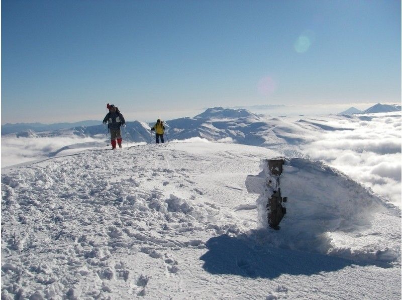 [北海道·大雪贊]精湛的觀點雪上徒步★Asahitake峰會課程（僅限※晴天）の紹介画像