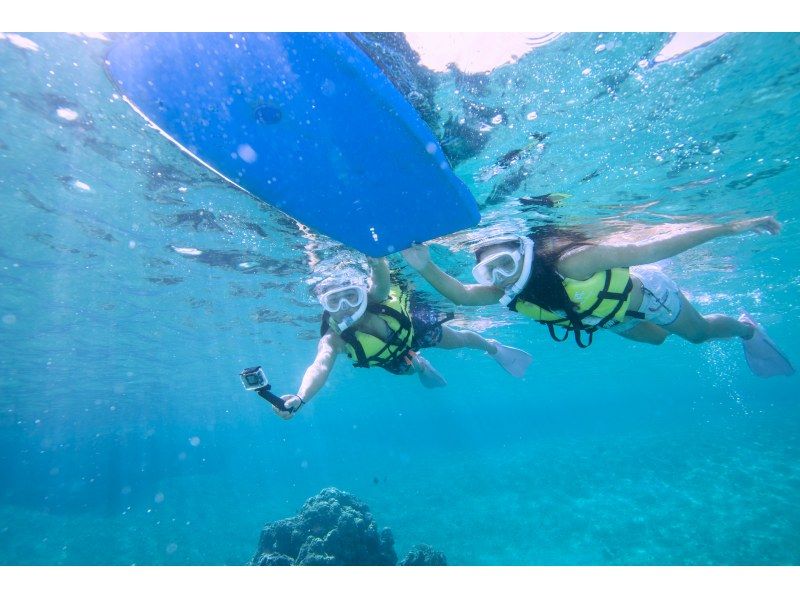 [Okinawa/Miyakojima] Snorkel to swim with sea turtles! Tour photos, showers, & parking free!