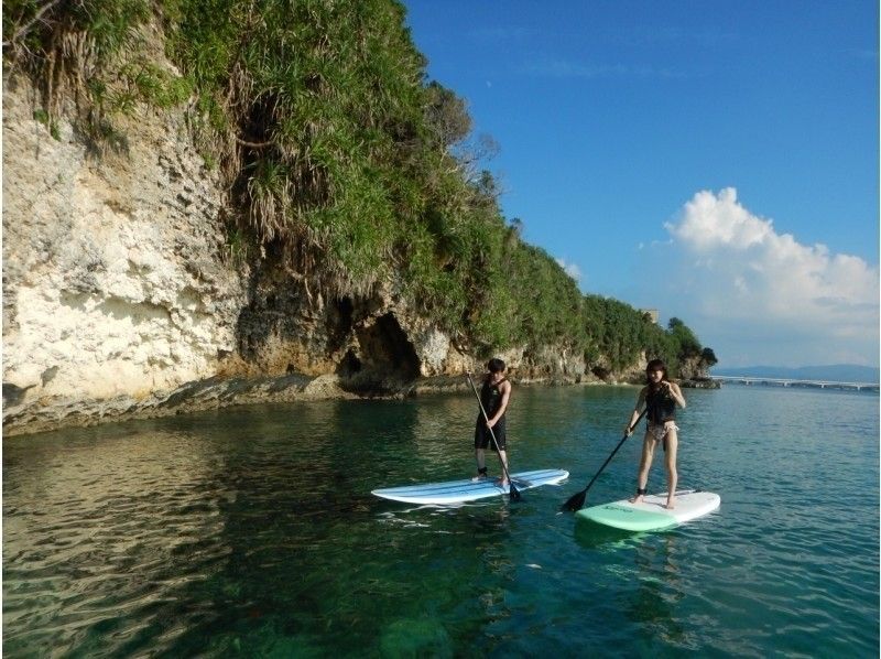 【沖縄・ゴリラチョップ】スタンドアップパドル（SUP）体験コース☆撮影付き・ガイド付き・貸切プラン☆シュノーケリング体験のセットも可能！の紹介画像