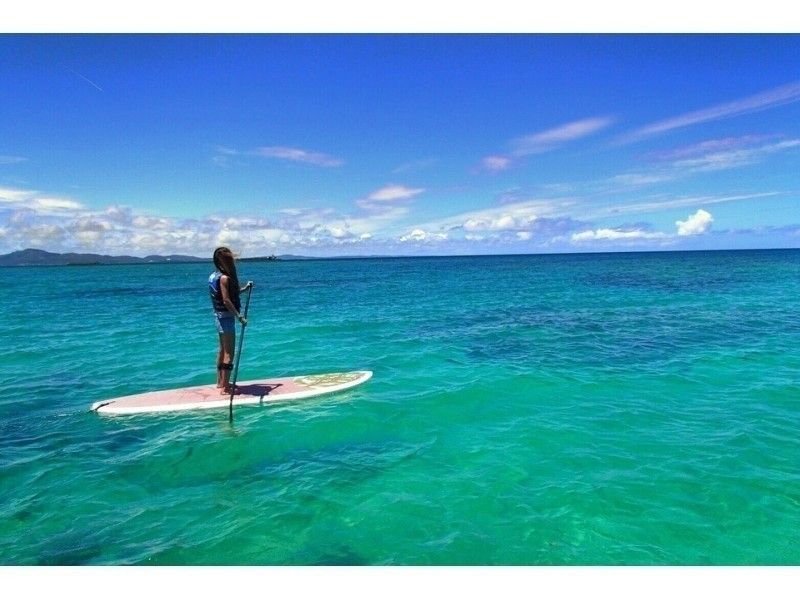 【沖縄、古宇利島、SUP】 恋の島、古宇利島でスタンドアップパドル（SUP）体験☆の紹介画像