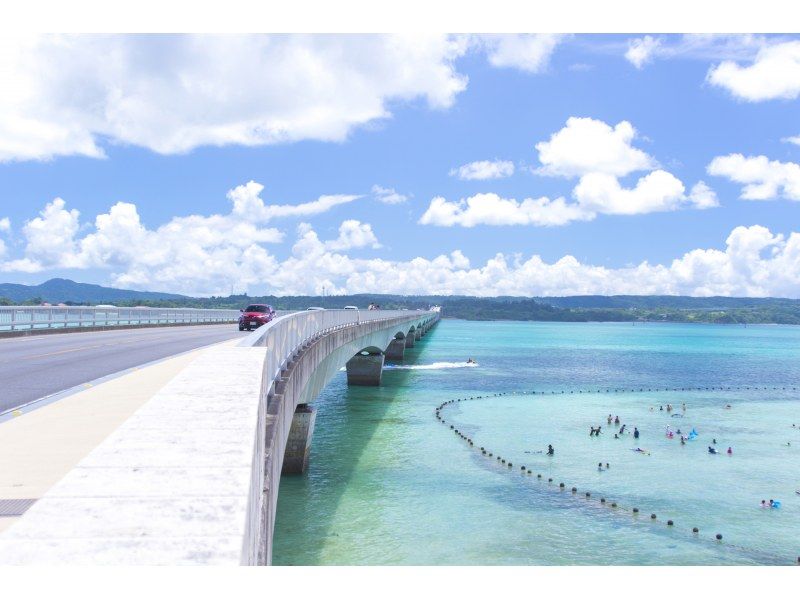 【那覇・北谷発着】美ら島終日観光バス（Cコース）美ら海水族館→古宇利島→お菓子御殿→万座毛→アメリカンビレッジ★の紹介画像