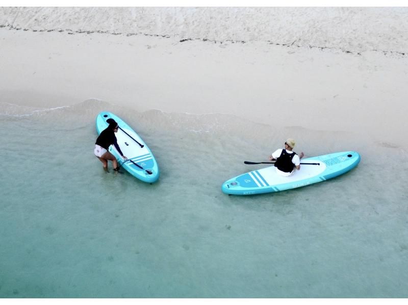 ＼宮古島の定番／ウミガメシュノーケル＆サンセットSUPツアー｜再チャレンジ無料保証｜GoPro写真＆動画無料｜温水シャワー、ドライヤー完備♡の紹介画像