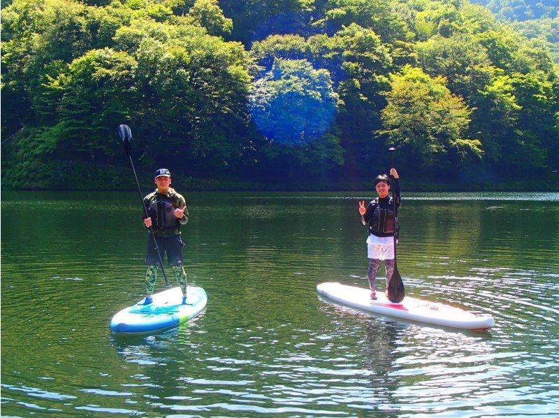 【軽井沢近郊／信州長野・関東群馬】軽井沢近くで初めて SUP (サップ) 体験　春は新緑☆秋は紅葉★　アウトドア 外遊び 自然体験 レジャーの紹介画像