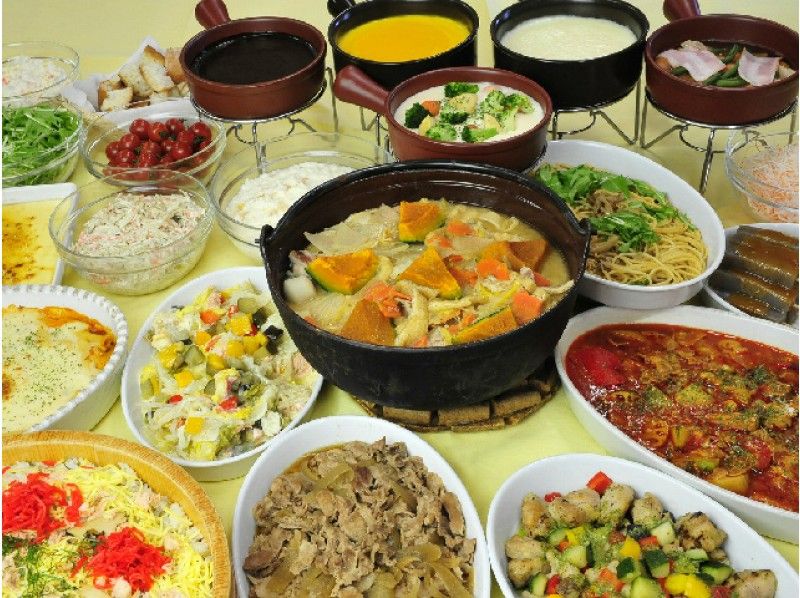 大人気桔梗信玄餅のつめ放題&旬の桃狩りと食べ放題&60万本のひまわり畑見学バスツアー【12236】の紹介画像