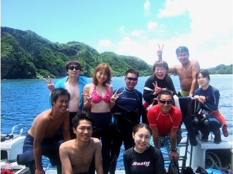 【Transportation ・ underwater Photo] Gerama boat experience Diving 【Snorkel also】の紹介画像