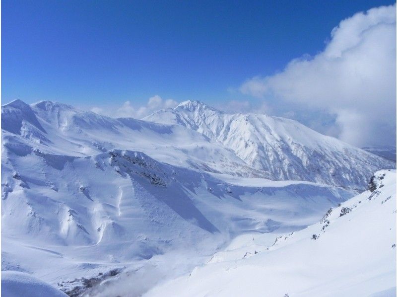 [北海道·大雪山系列]精湛的視野雪上徒步★Mitasan課程（僅※美好的一天）の紹介画像