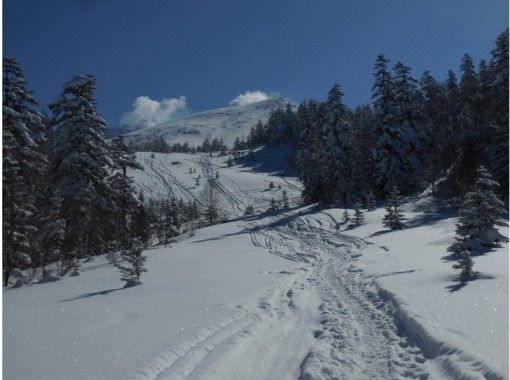 Hokkaido ・ Large snow mountain series] superb view