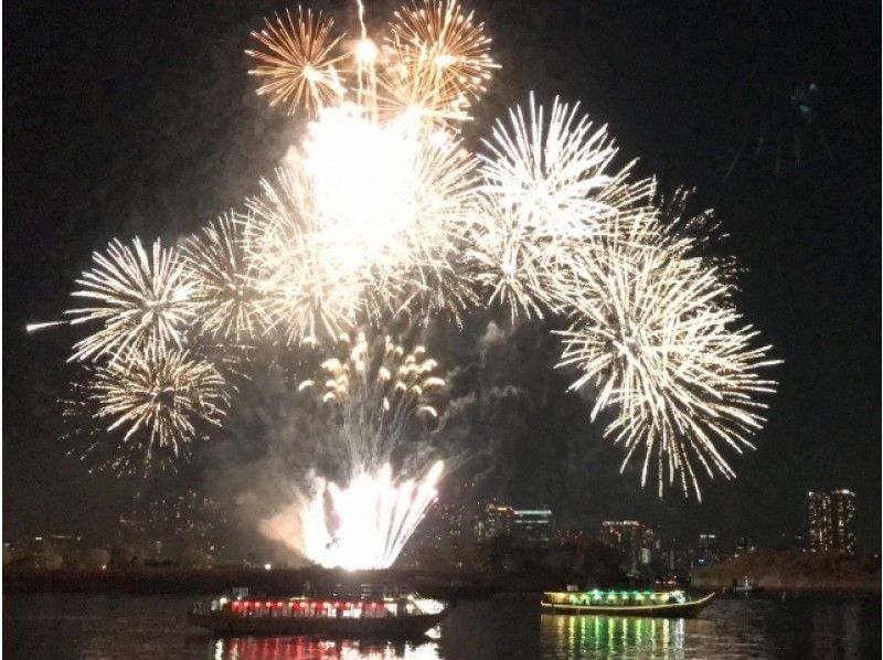 【浜松町乗船】東京花火大祭・花火観覧クルーズ【12593】の紹介画像