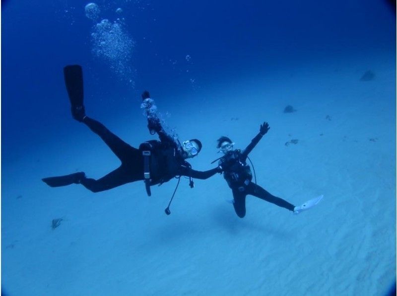 免费接机，照片和视频!! [冲绳县/赤壁群岛]赤壁半日体验潜水（2次潜水）の紹介画像