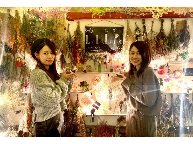 【大阪・心斎橋】子供から大人まで楽しめるミニサボテン・多肉植物の寄せ植え体験！の紹介画像