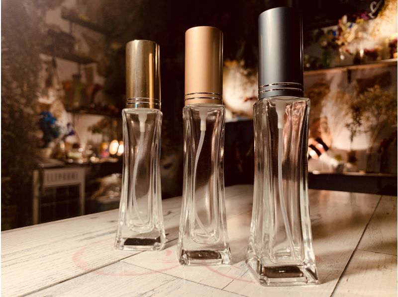 【大阪・心斎橋駅徒歩3分】オリジナルフレグランスを作るリラクゼーションアロマミスト作り体験！の紹介画像